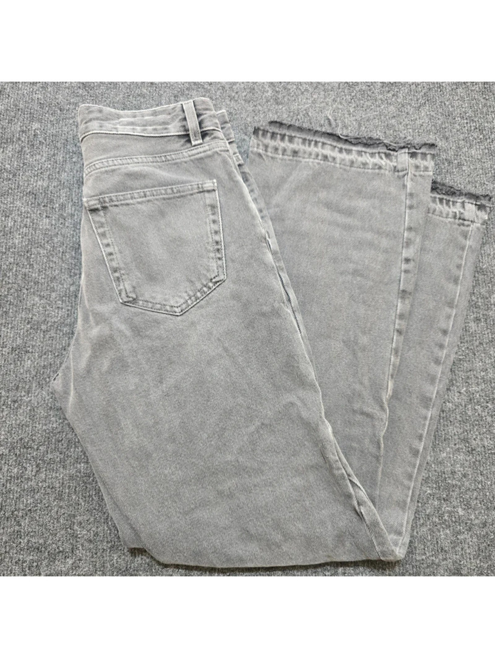 Zara Gray Flare Fit Denim Jeans Womens USA 30 High Rise Distressed Hem 5585/445